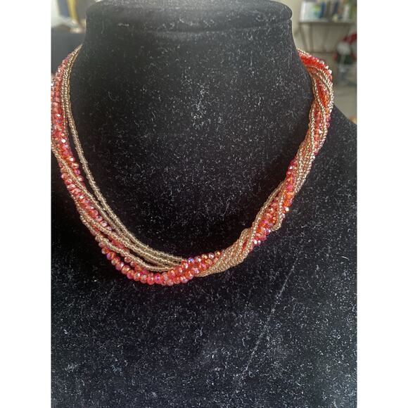 Magnetic Clasp Beaded Necklace - Picture 1 of 6